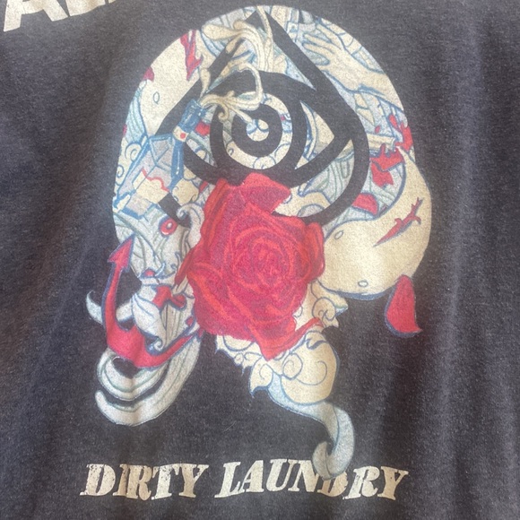 Vintage Emo/ Punk Rock  All Time Low Dirty Laundry Band Shirt - Picture 2 of 2